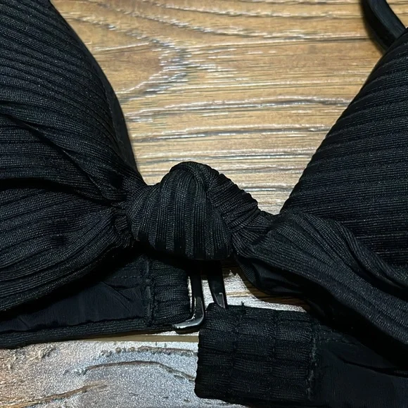 bikini top - Picture 2 of 4